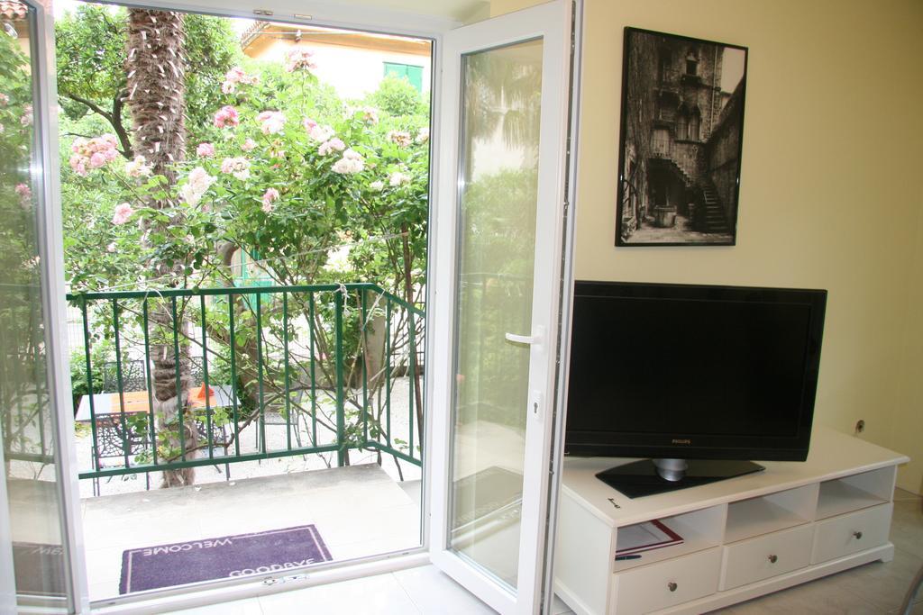 Sabina Apartments Omiš Habitación foto